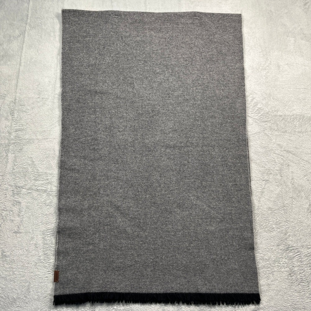 Pendleton Scarf 100% Wool Gray Heathered Knit Black Fringe Trim Heritage Logo
